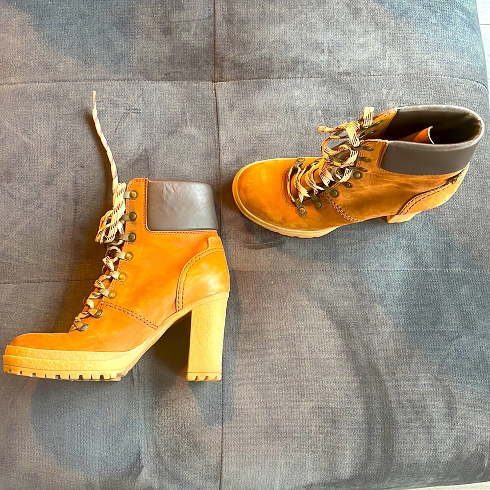 See by Chloe boots in great condition! Size 37